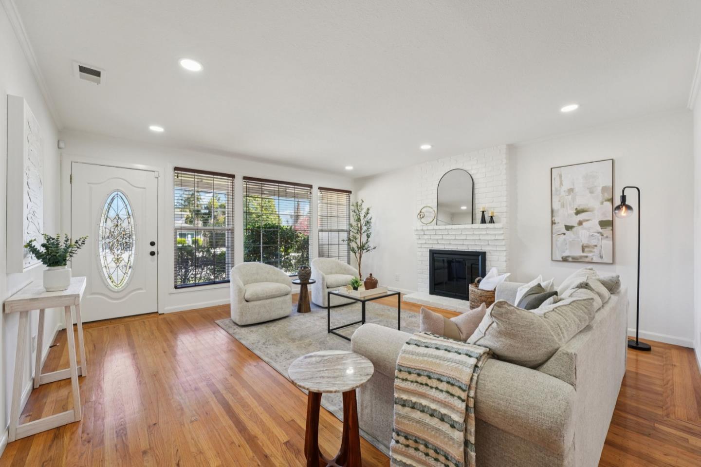 Detail Gallery Image 9 of 45 For 3336 Spring St, Redwood City,  CA 94063 - 3 Beds | 2 Baths