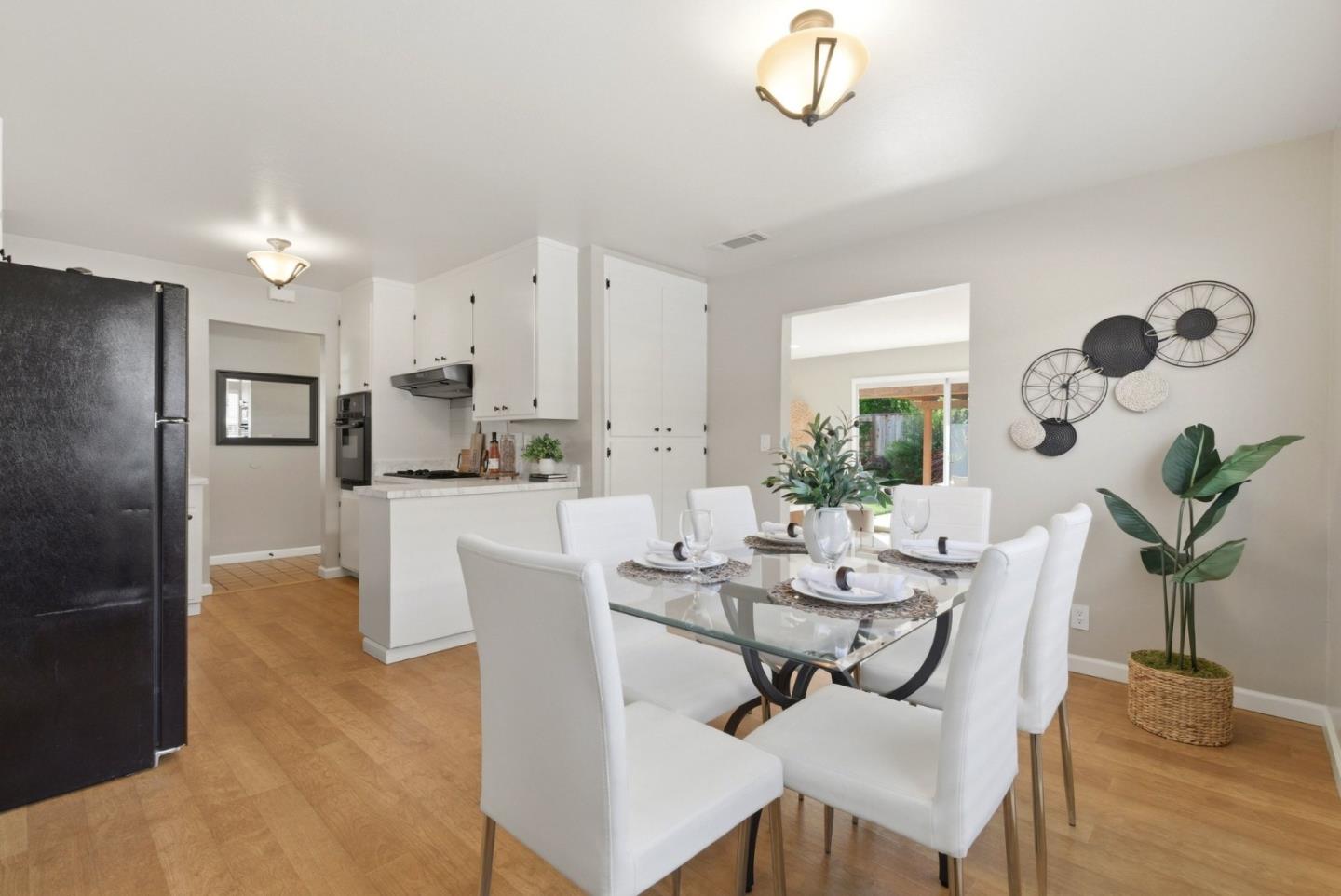 Detail Gallery Image 13 of 45 For 7490 Dumas Dr, Cupertino,  CA 95014 - 3 Beds | 2 Baths