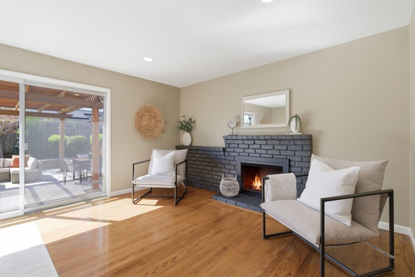 Detail Gallery Image 5 of 45 For 7490 Dumas Dr, Cupertino,  CA 95014 - 3 Beds | 2 Baths