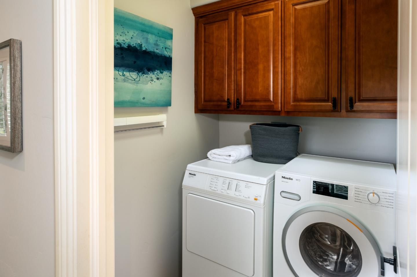 Detail Gallery Image 23 of 33 For 935 Lundy Ln, Los Altos,  CA 94024 - 4 Beds | 3 Baths