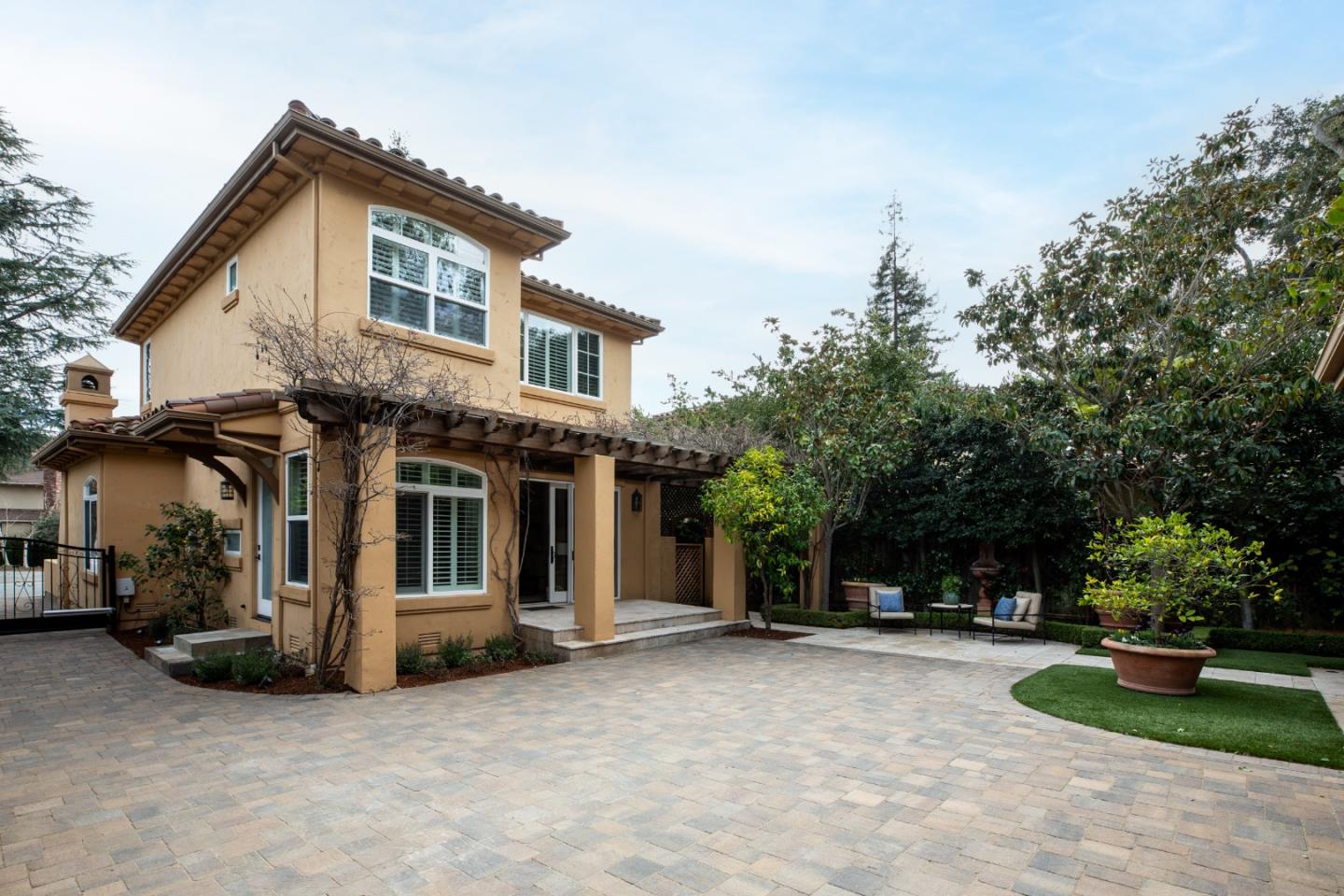 Detail Gallery Image 32 of 33 For 935 Lundy Ln, Los Altos,  CA 94024 - 4 Beds | 3 Baths