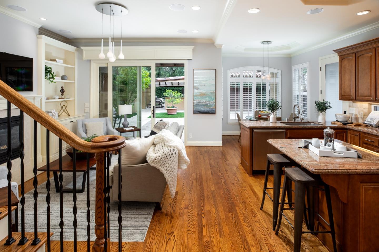 Detail Gallery Image 7 of 33 For 935 Lundy Ln, Los Altos,  CA 94024 - 4 Beds | 3 Baths