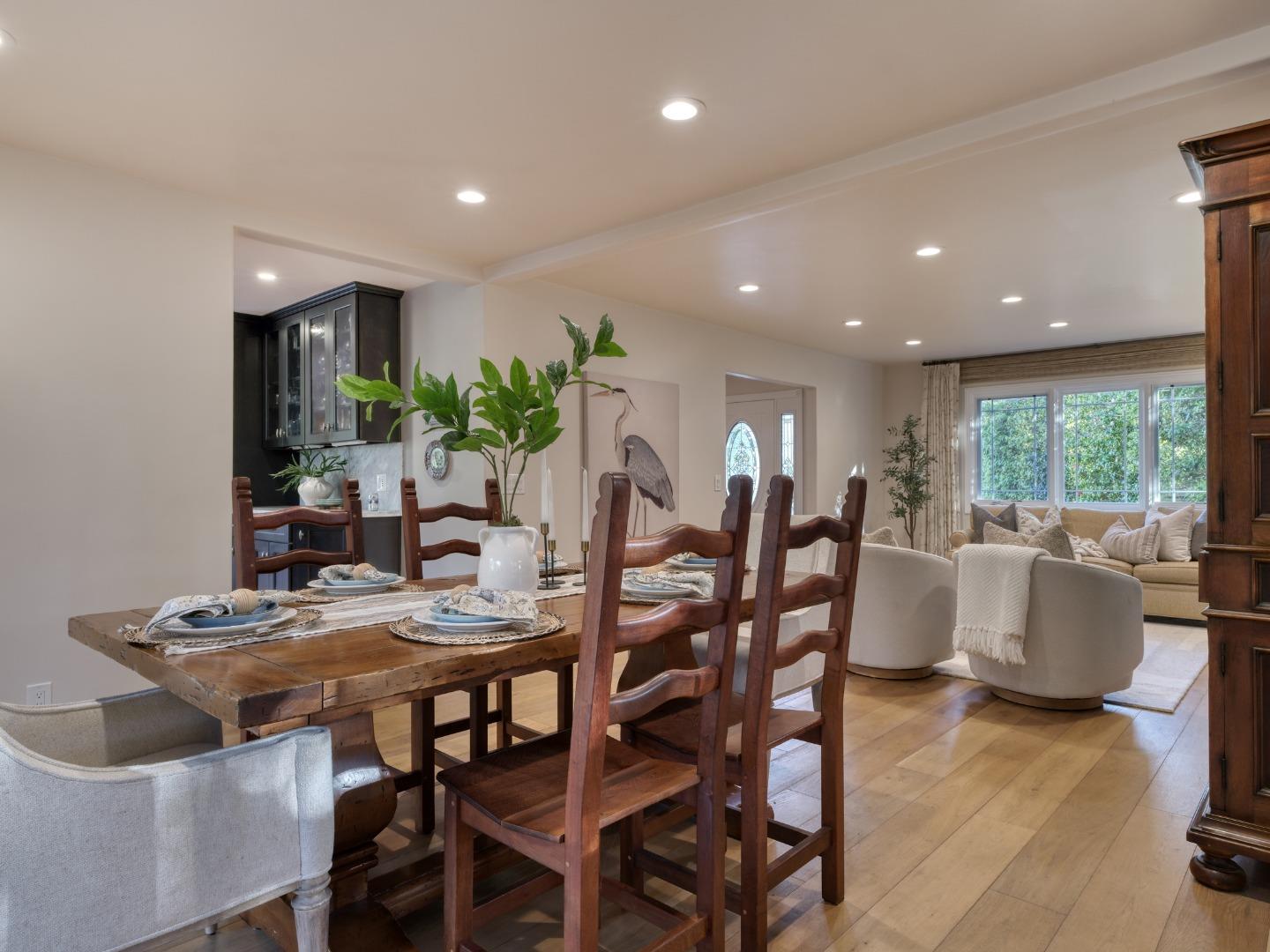 Detail Gallery Image 10 of 42 For 28 Elk Run, Monterey,  CA 93940 - 4 Beds | 3 Baths