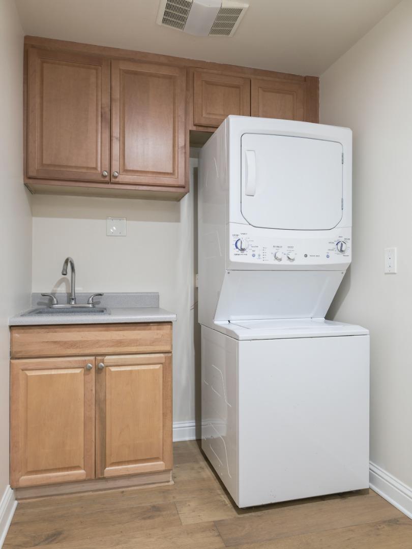 Detail Gallery Image 19 of 42 For 28 Elk Run, Monterey,  CA 93940 - 4 Beds | 3 Baths