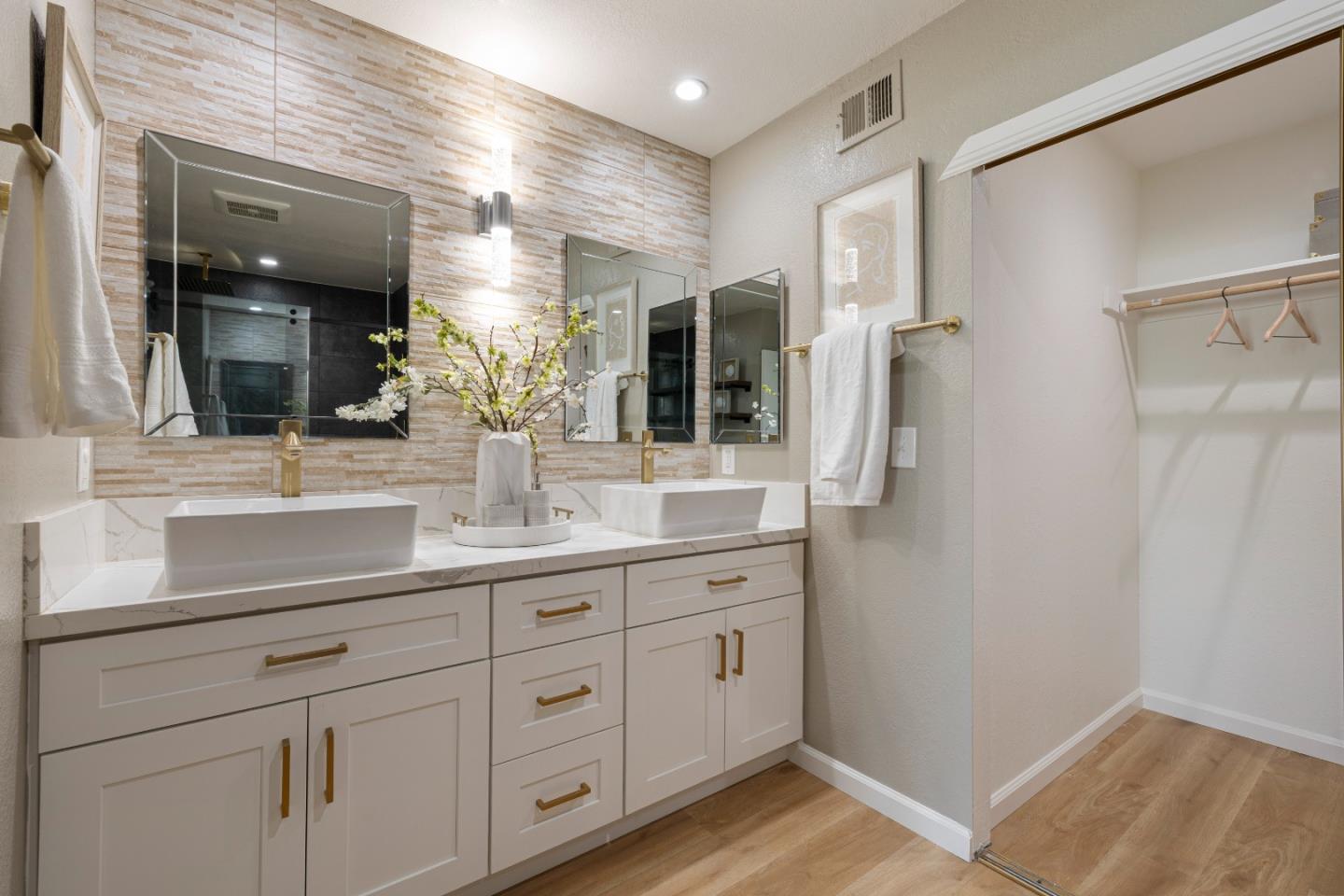 Detail Gallery Image 14 of 24 For 1141 Holly Oak Cir, San Jose,  CA 95120 - 2 Beds | 2 Baths