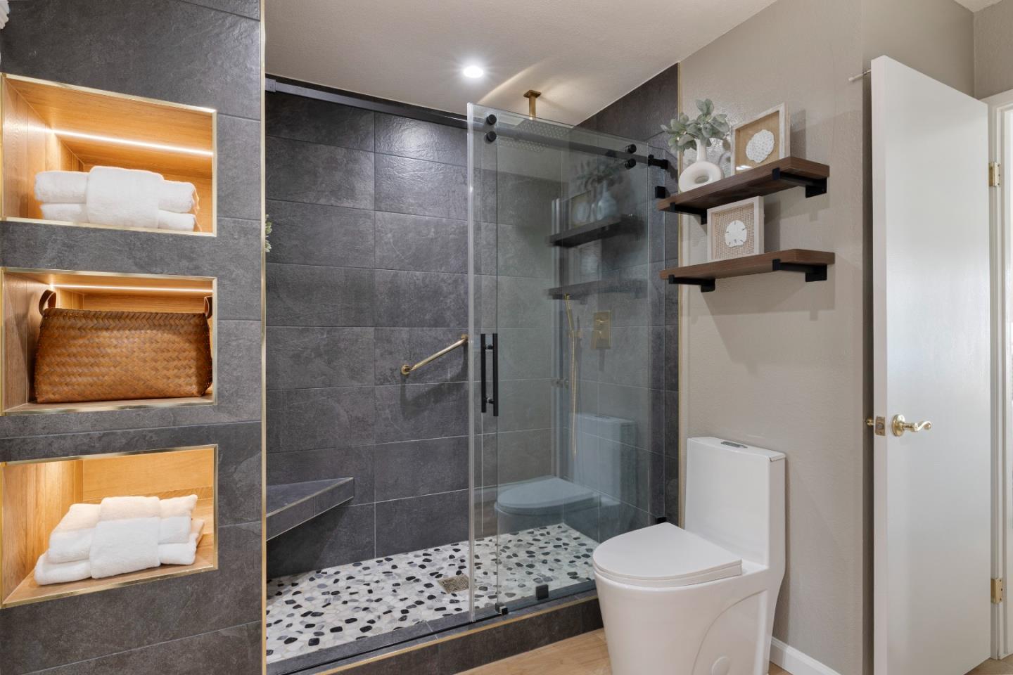 Detail Gallery Image 15 of 24 For 1141 Holly Oak Cir, San Jose,  CA 95120 - 2 Beds | 2 Baths