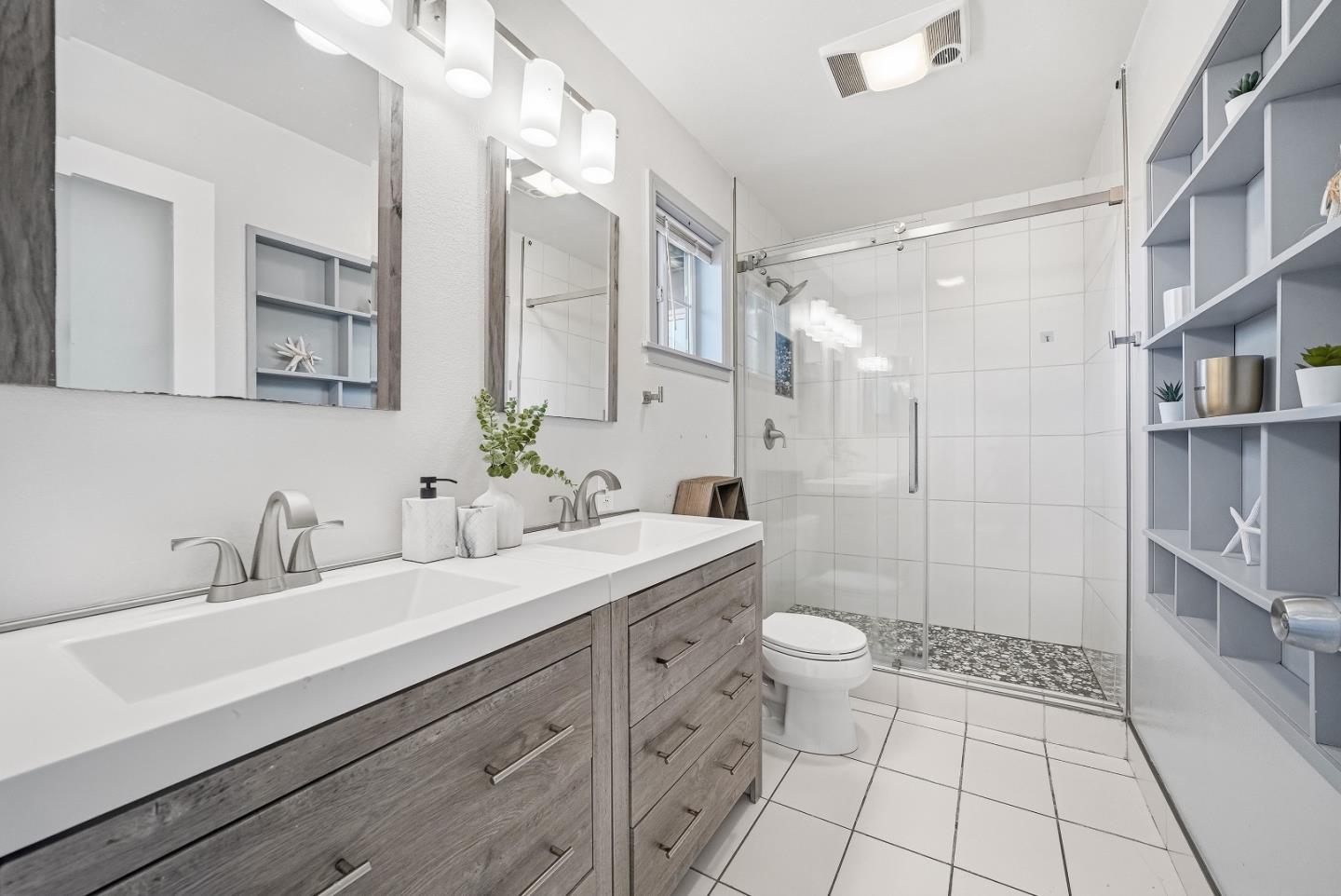 Detail Gallery Image 27 of 41 For 749 Lois Ave, Sunnyvale,  CA 94087 - 4 Beds | 2 Baths