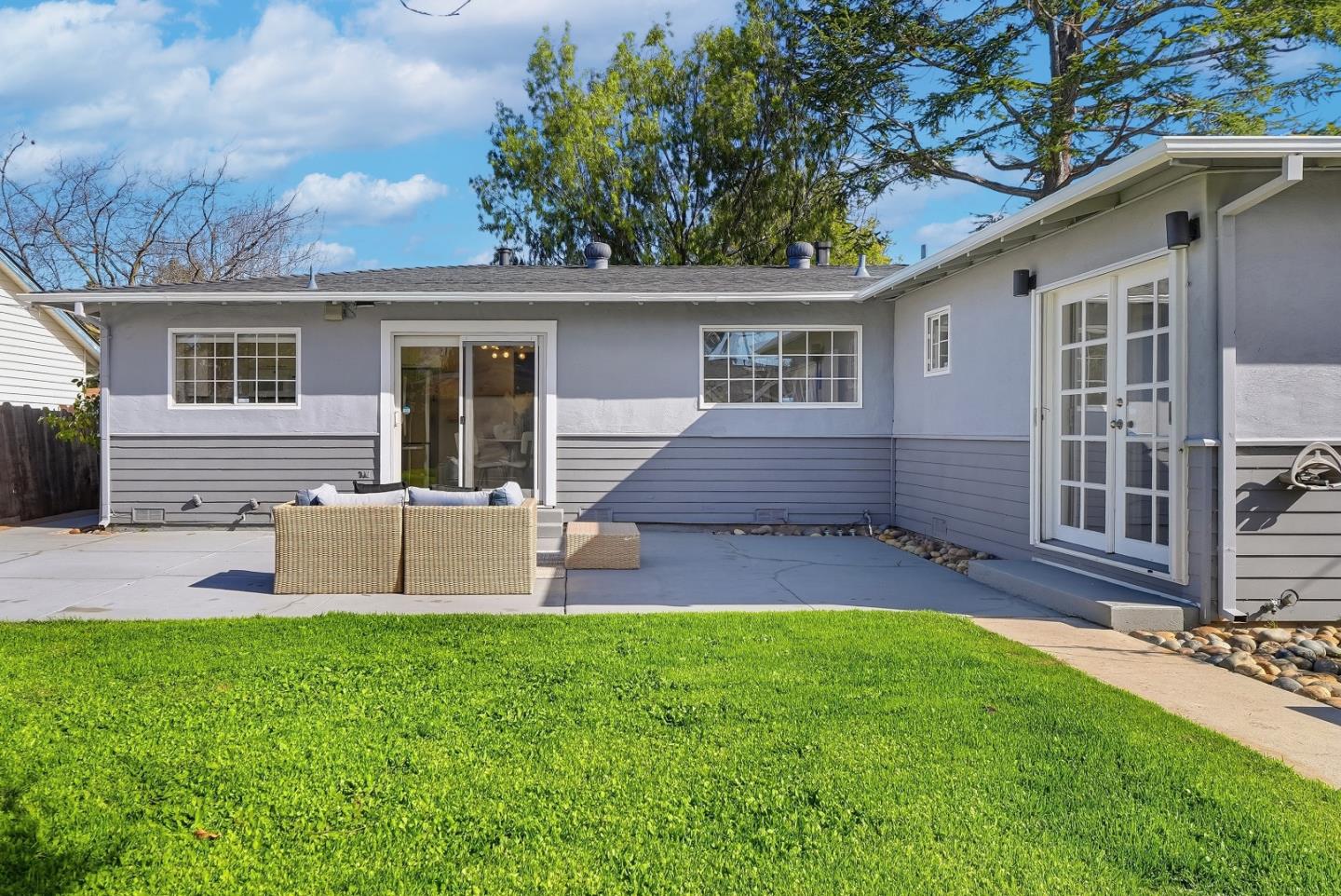 Detail Gallery Image 30 of 41 For 749 Lois Ave, Sunnyvale,  CA 94087 - 4 Beds | 2 Baths