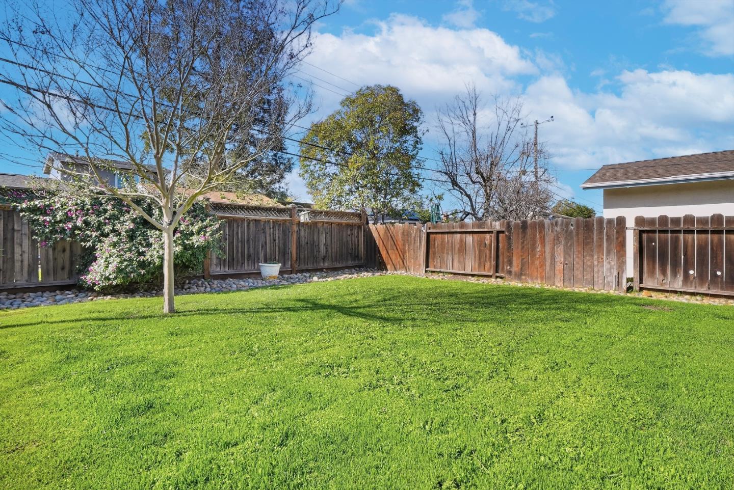 Detail Gallery Image 34 of 41 For 749 Lois Ave, Sunnyvale,  CA 94087 - 4 Beds | 2 Baths