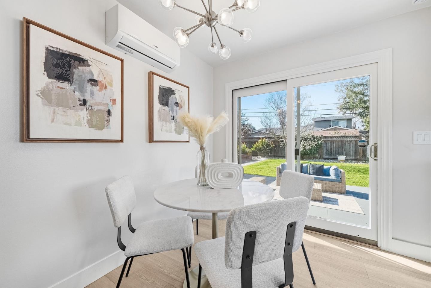 Detail Gallery Image 8 of 41 For 749 Lois Ave, Sunnyvale,  CA 94087 - 4 Beds | 2 Baths