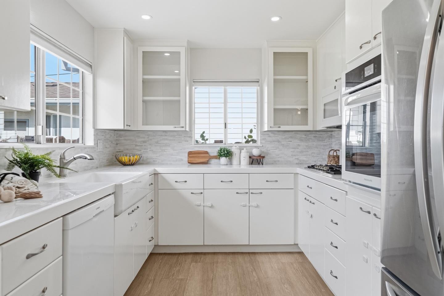 Detail Gallery Image 9 of 41 For 749 Lois Ave, Sunnyvale,  CA 94087 - 4 Beds | 2 Baths