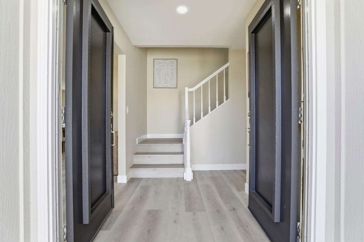 Detail Gallery Image 4 of 45 For 1729 Maysong Ct, San Jose,  CA 95131 - 5 Beds | 3 Baths