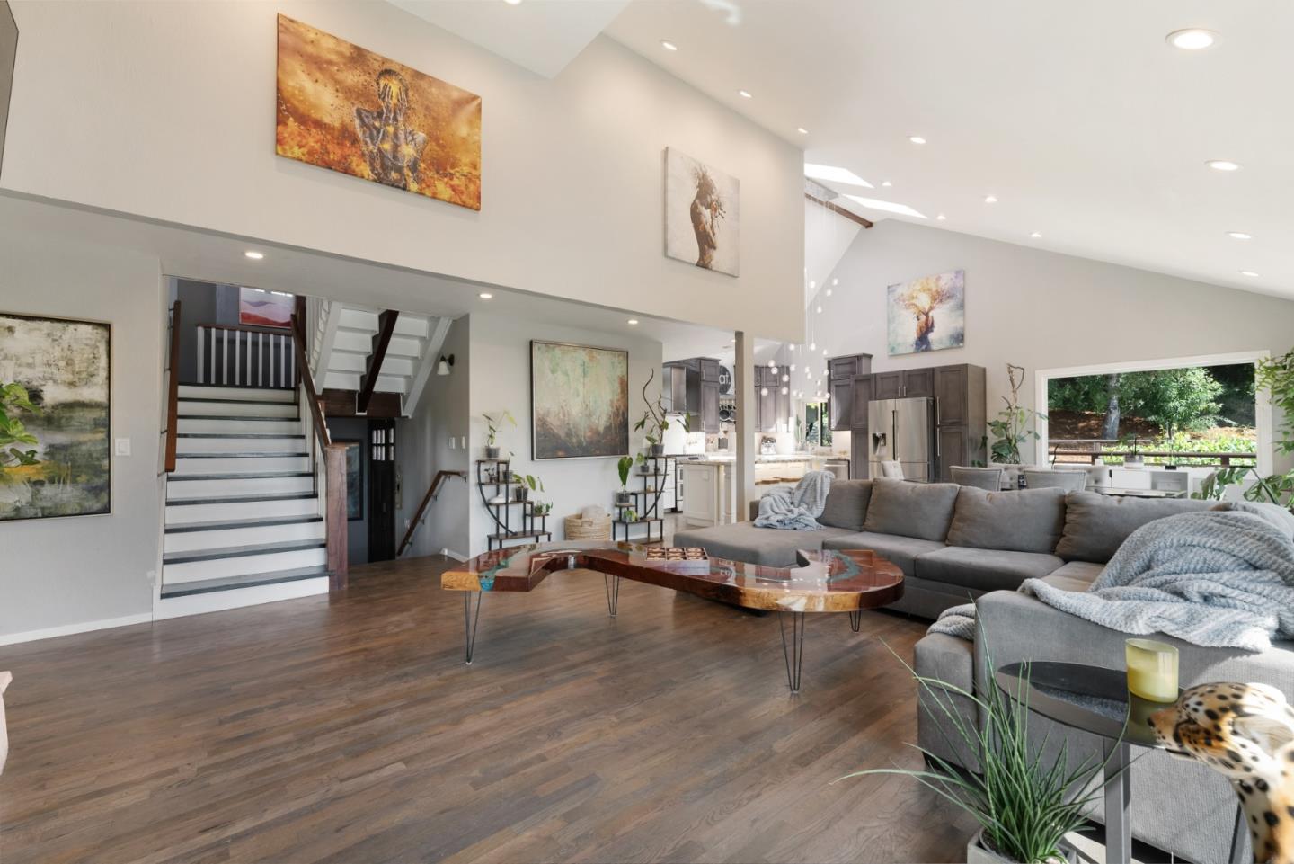 Detail Gallery Image 17 of 78 For 55 Hidden Meadow Ln, Scotts Valley,  CA 95066 - 5 Beds | 3 Baths