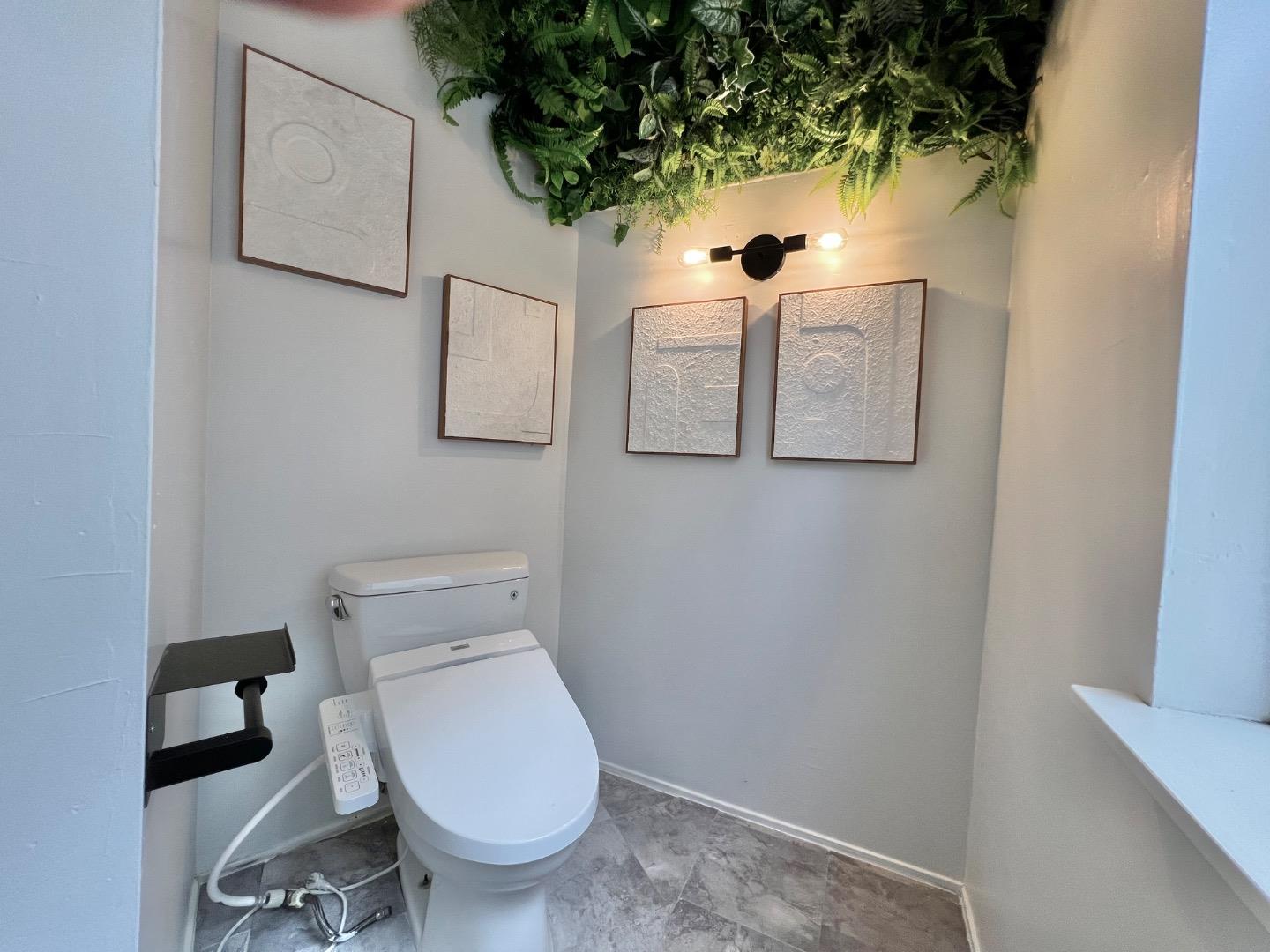 Detail Gallery Image 22 of 78 For 55 Hidden Meadow Ln, Scotts Valley,  CA 95066 - 5 Beds | 3 Baths