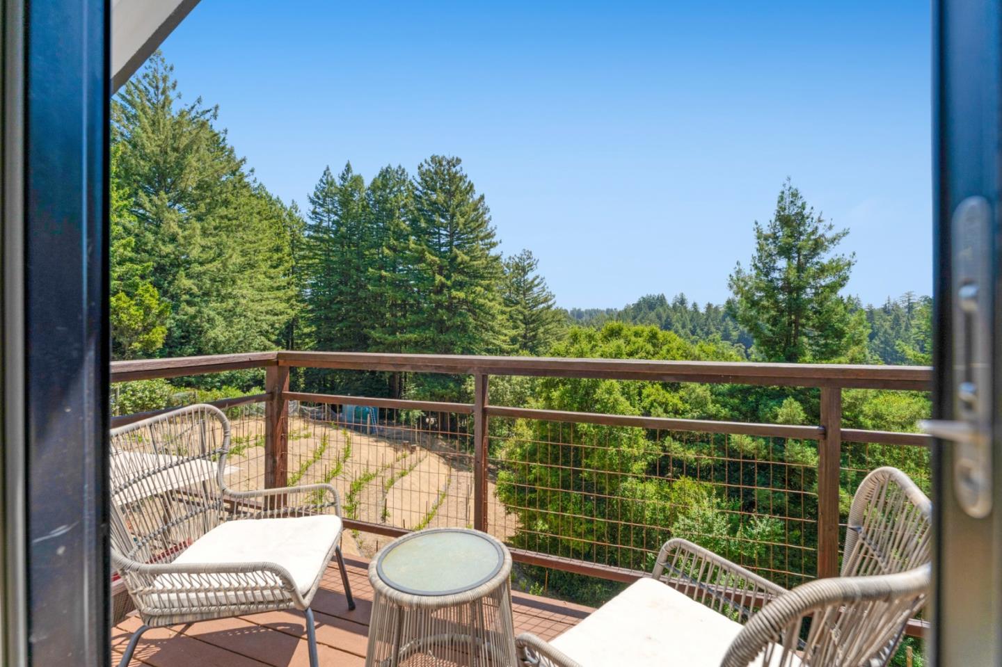 Detail Gallery Image 25 of 78 For 55 Hidden Meadow Ln, Scotts Valley,  CA 95066 - 5 Beds | 3 Baths