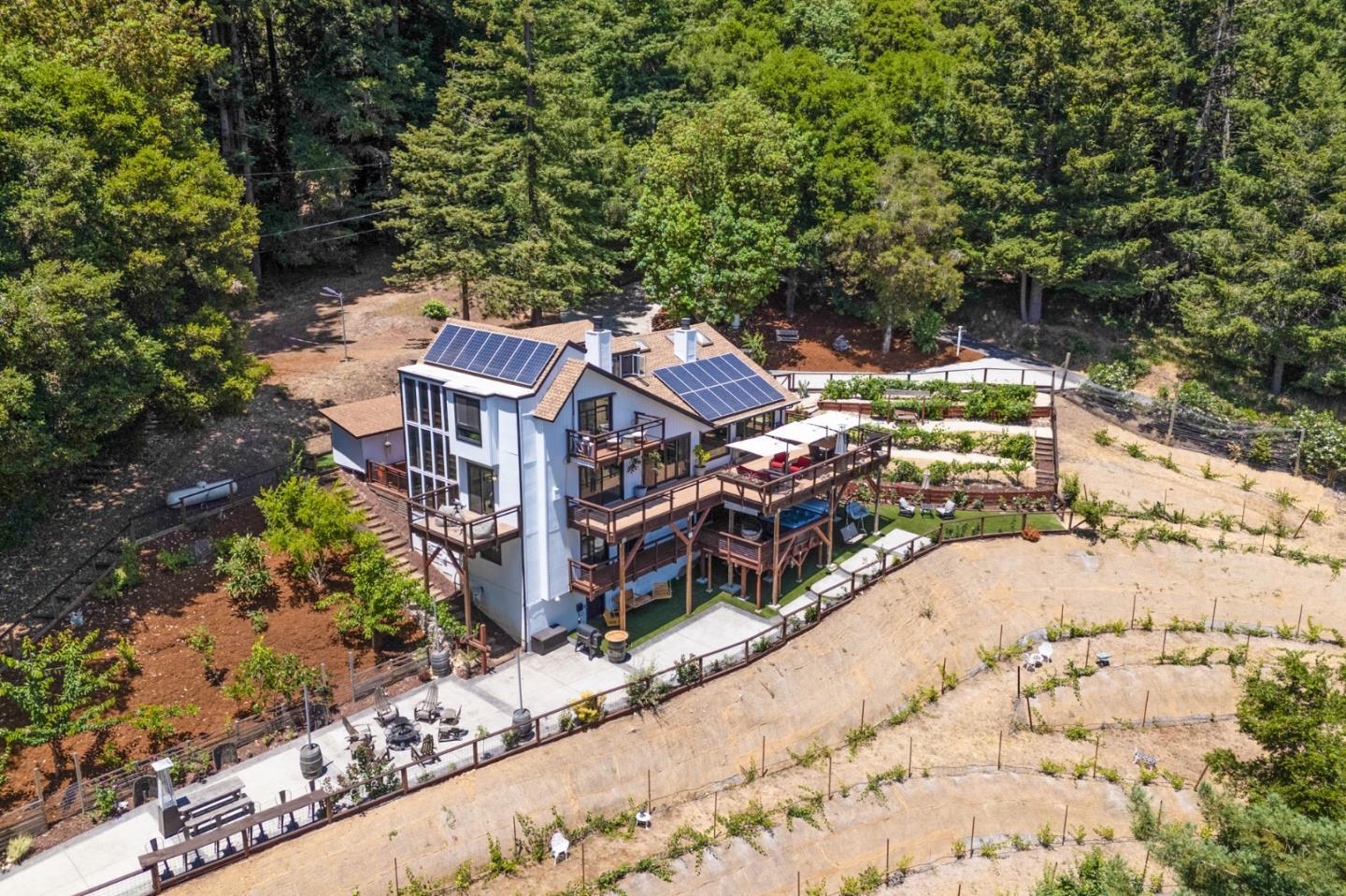 Detail Gallery Image 73 of 78 For 55 Hidden Meadow Ln, Scotts Valley,  CA 95066 - 5 Beds | 3 Baths