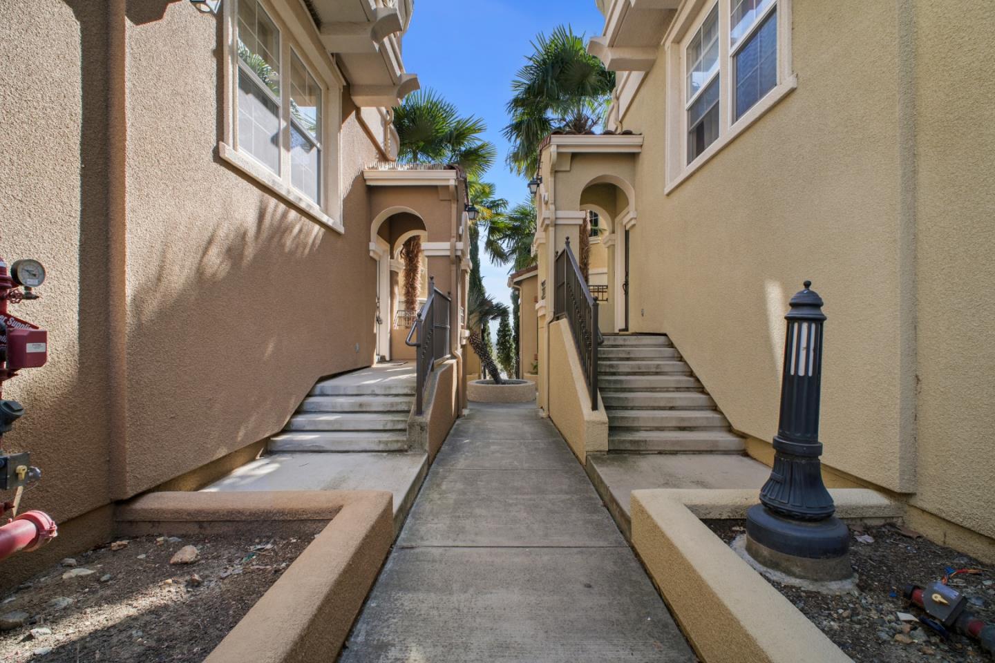 Detail Gallery Image 30 of 42 For 448 Adeline Ave, San Jose,  CA 95136 - 2 Beds | 2 Baths