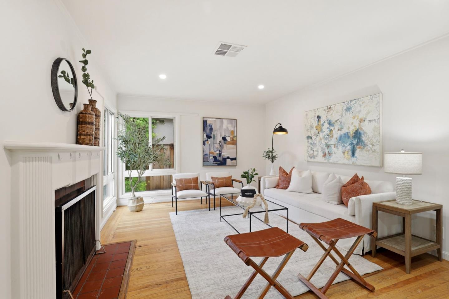 Detail Gallery Image 4 of 24 For 1253 Santa Paula Ave, San Jose,  CA 95110 - 3 Beds | 1 Baths