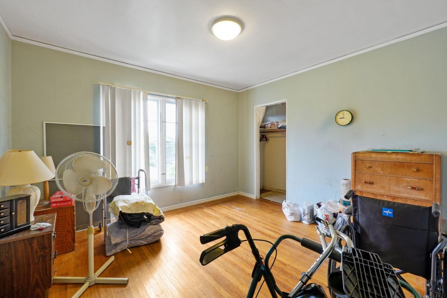 Detail Gallery Image 24 of 46 For 3466 Oak Knoll Blvd, Oakland,  CA 94605 - 3 Beds | 2 Baths