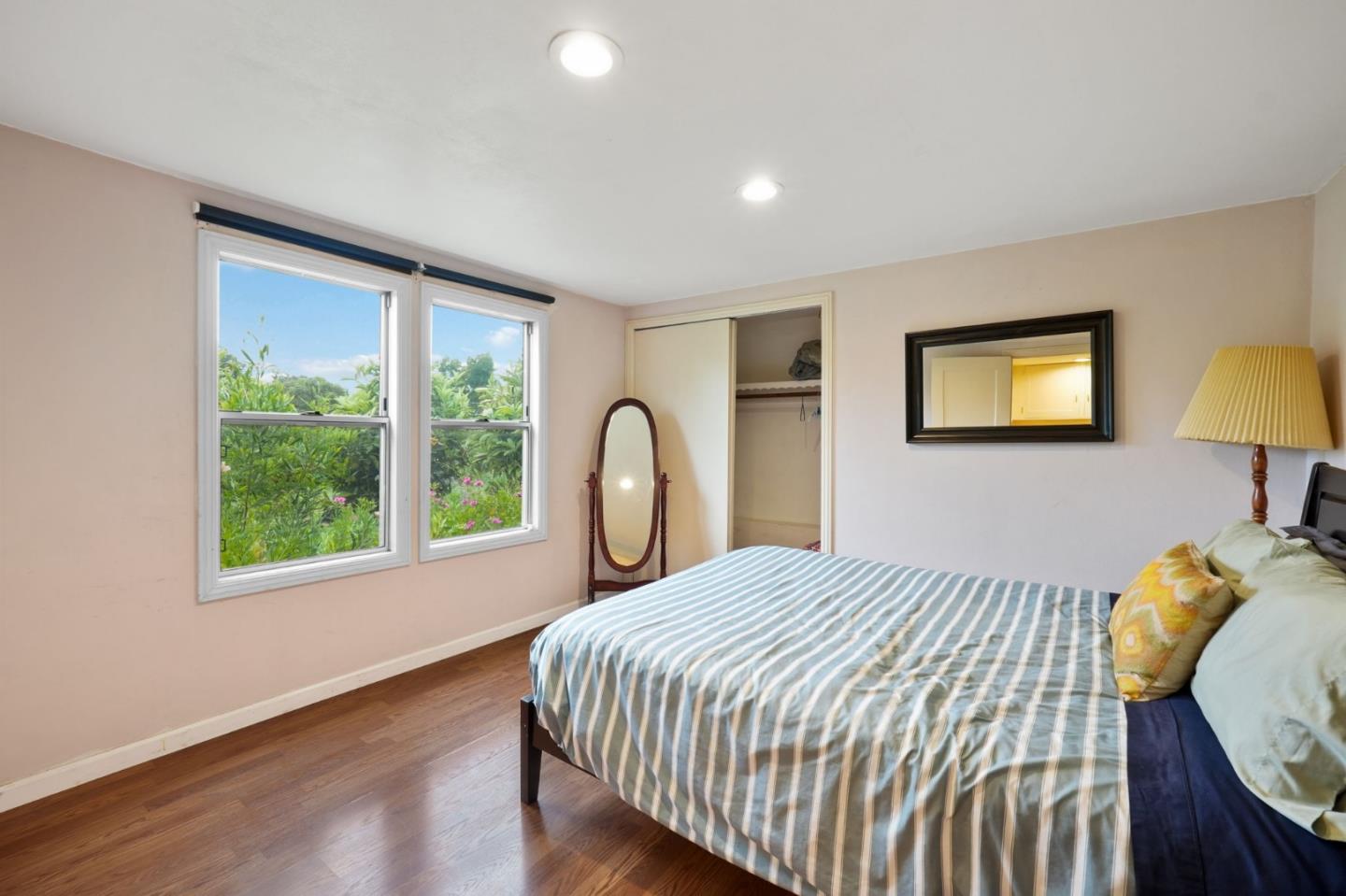 Detail Gallery Image 27 of 46 For 3466 Oak Knoll Blvd, Oakland,  CA 94605 - 3 Beds | 2 Baths