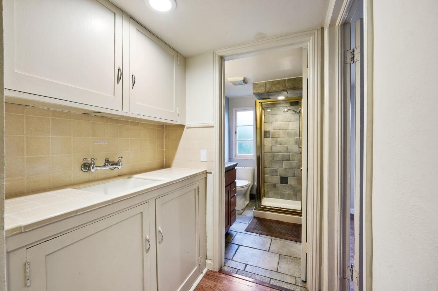 Detail Gallery Image 28 of 46 For 3466 Oak Knoll Blvd, Oakland,  CA 94605 - 3 Beds | 2 Baths