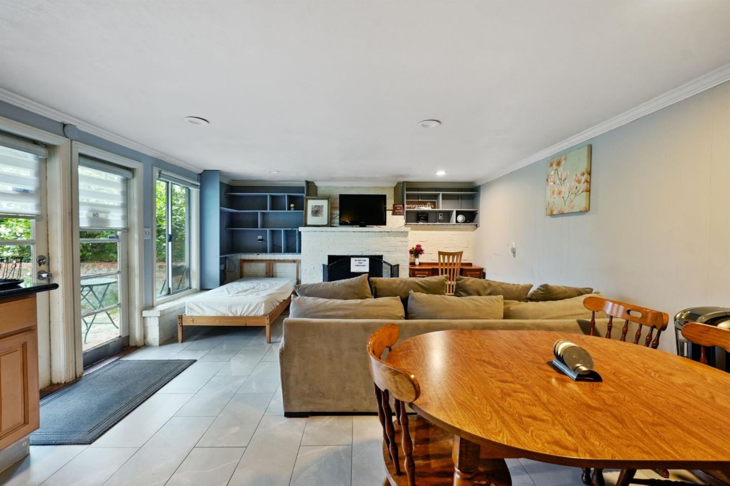 Detail Gallery Image 30 of 46 For 3466 Oak Knoll Blvd, Oakland,  CA 94605 - 3 Beds | 2 Baths