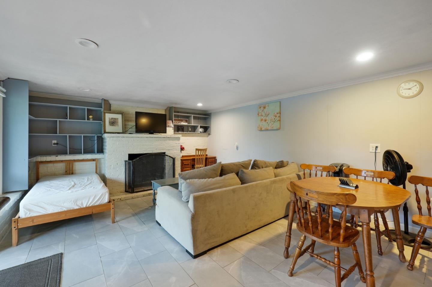 Detail Gallery Image 32 of 46 For 3466 Oak Knoll Blvd, Oakland,  CA 94605 - 3 Beds | 2 Baths