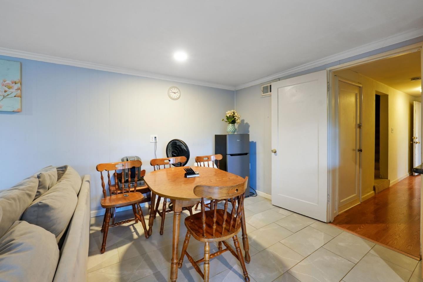 Detail Gallery Image 34 of 46 For 3466 Oak Knoll Blvd, Oakland,  CA 94605 - 3 Beds | 2 Baths