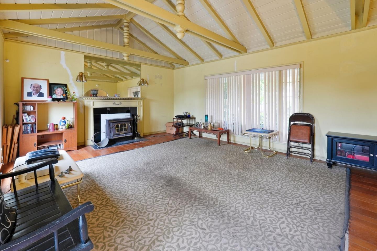 Detail Gallery Image 5 of 46 For 3466 Oak Knoll Blvd, Oakland,  CA 94605 - 3 Beds | 2 Baths