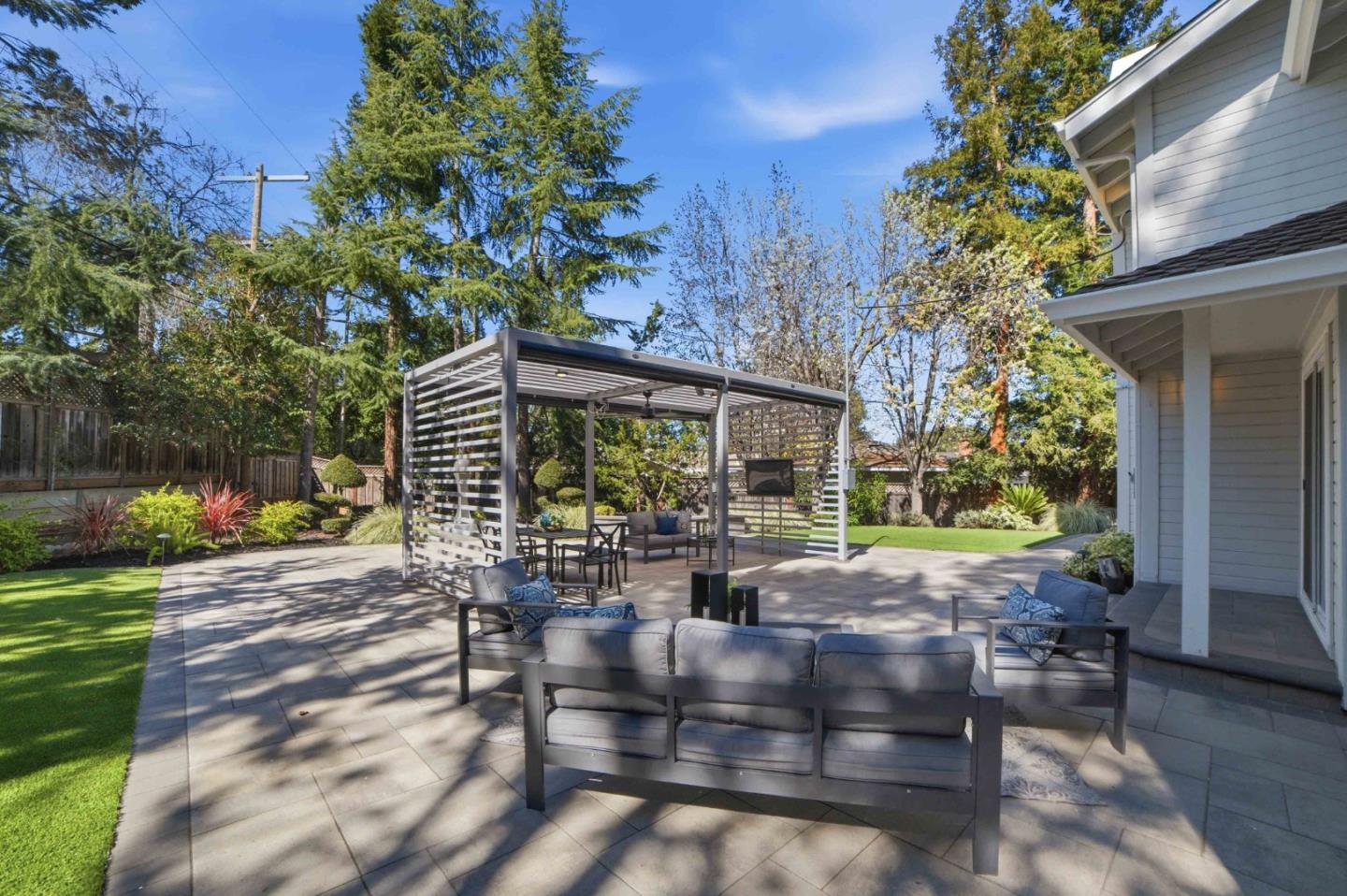 Detail Gallery Image 26 of 35 For 15931 Camino Del Cerro, Los Gatos,  CA 95032 - 4 Beds | 2/1 Baths