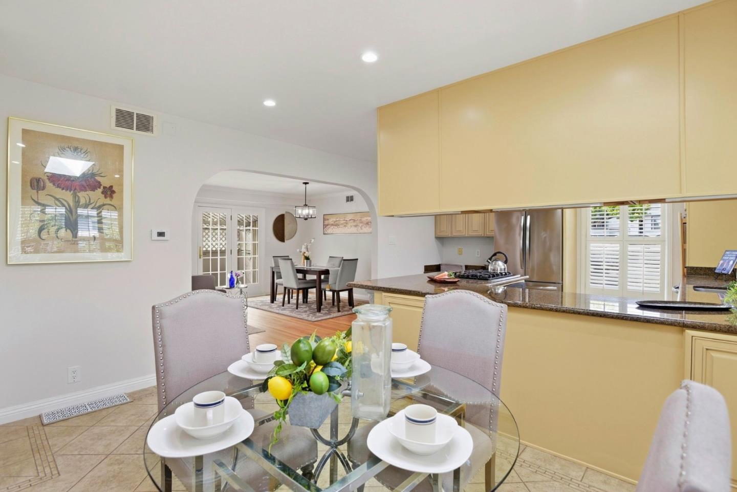 Detail Gallery Image 14 of 35 For 180 Windsor Ct, San Bruno,  CA 94066 - 3 Beds | 2 Baths