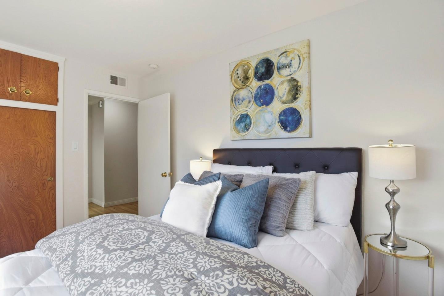 Detail Gallery Image 23 of 35 For 180 Windsor Ct, San Bruno,  CA 94066 - 3 Beds | 2 Baths