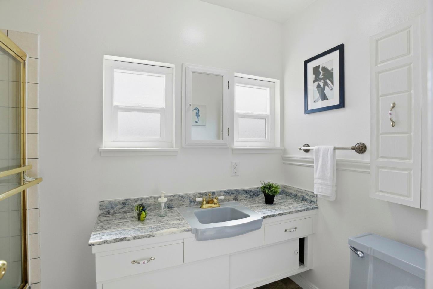 Detail Gallery Image 26 of 35 For 180 Windsor Ct, San Bruno,  CA 94066 - 3 Beds | 2 Baths