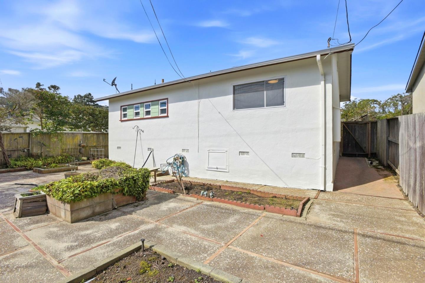 Detail Gallery Image 32 of 35 For 180 Windsor Ct, San Bruno,  CA 94066 - 3 Beds | 2 Baths