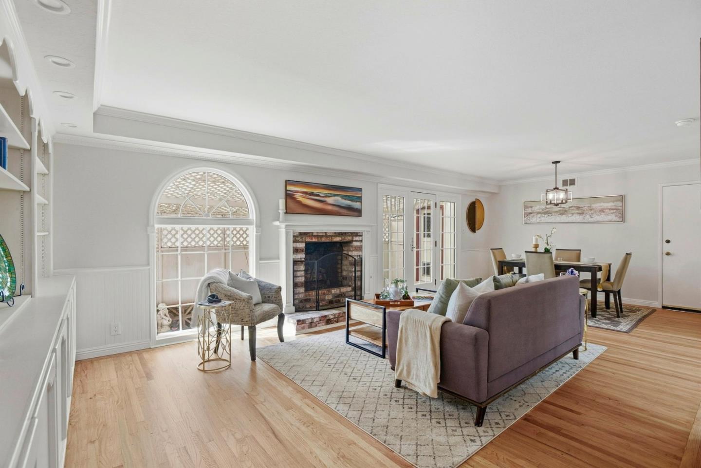 Detail Gallery Image 4 of 35 For 180 Windsor Ct, San Bruno,  CA 94066 - 3 Beds | 2 Baths