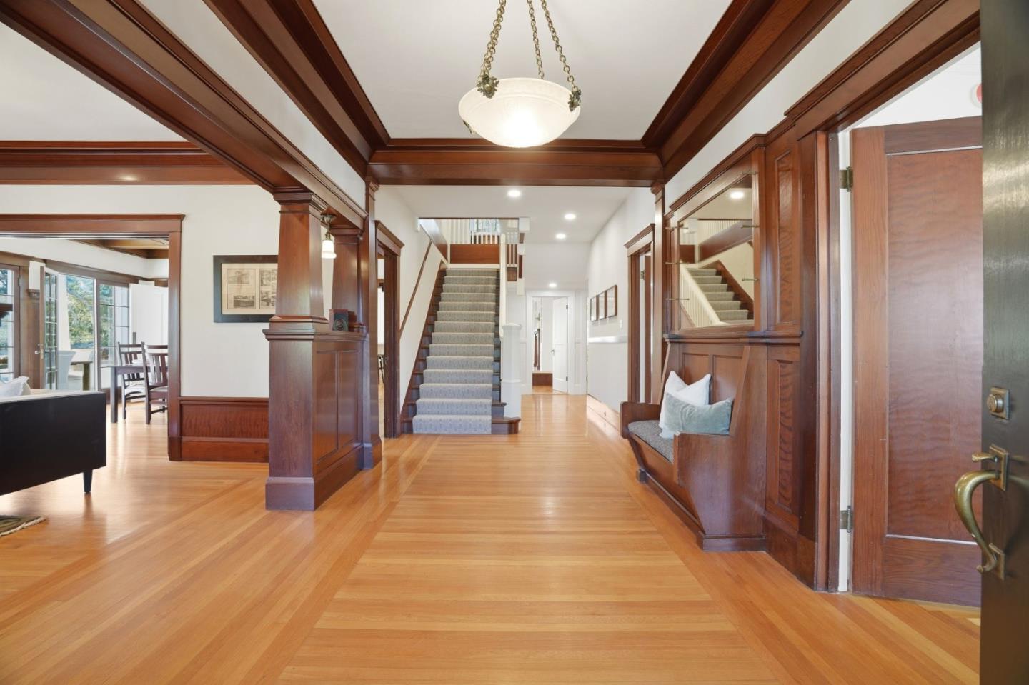 Detail Gallery Image 10 of 63 For 16202 Serena Vista Ct, Monte Sereno,  CA 95030 - 5 Beds | 3 Baths