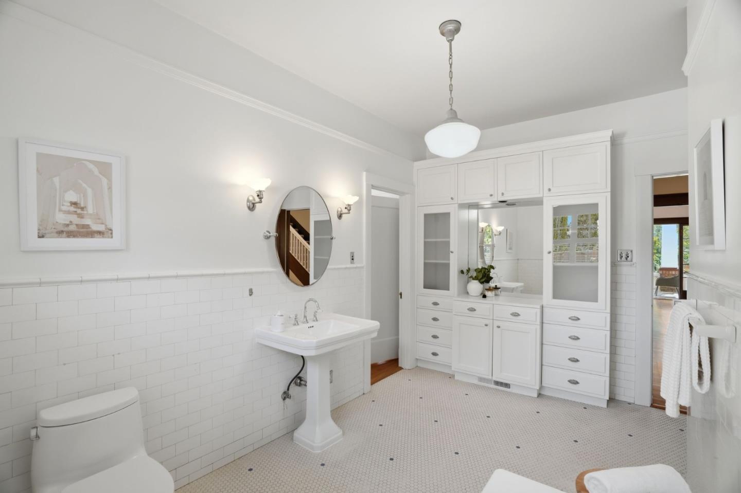 Detail Gallery Image 29 of 63 For 16202 Serena Vista Ct, Monte Sereno,  CA 95030 - 5 Beds | 3 Baths