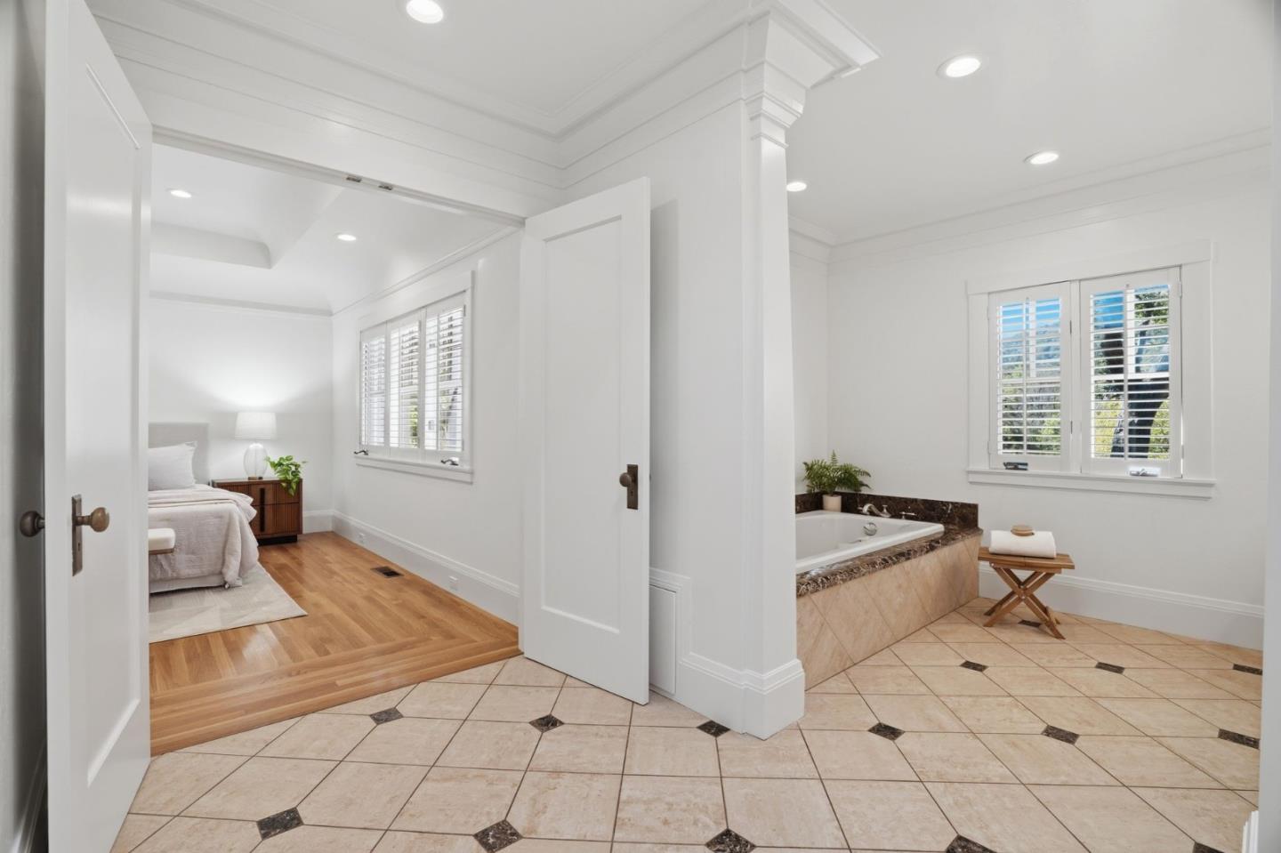 Detail Gallery Image 34 of 63 For 16202 Serena Vista Ct, Monte Sereno,  CA 95030 - 5 Beds | 3 Baths