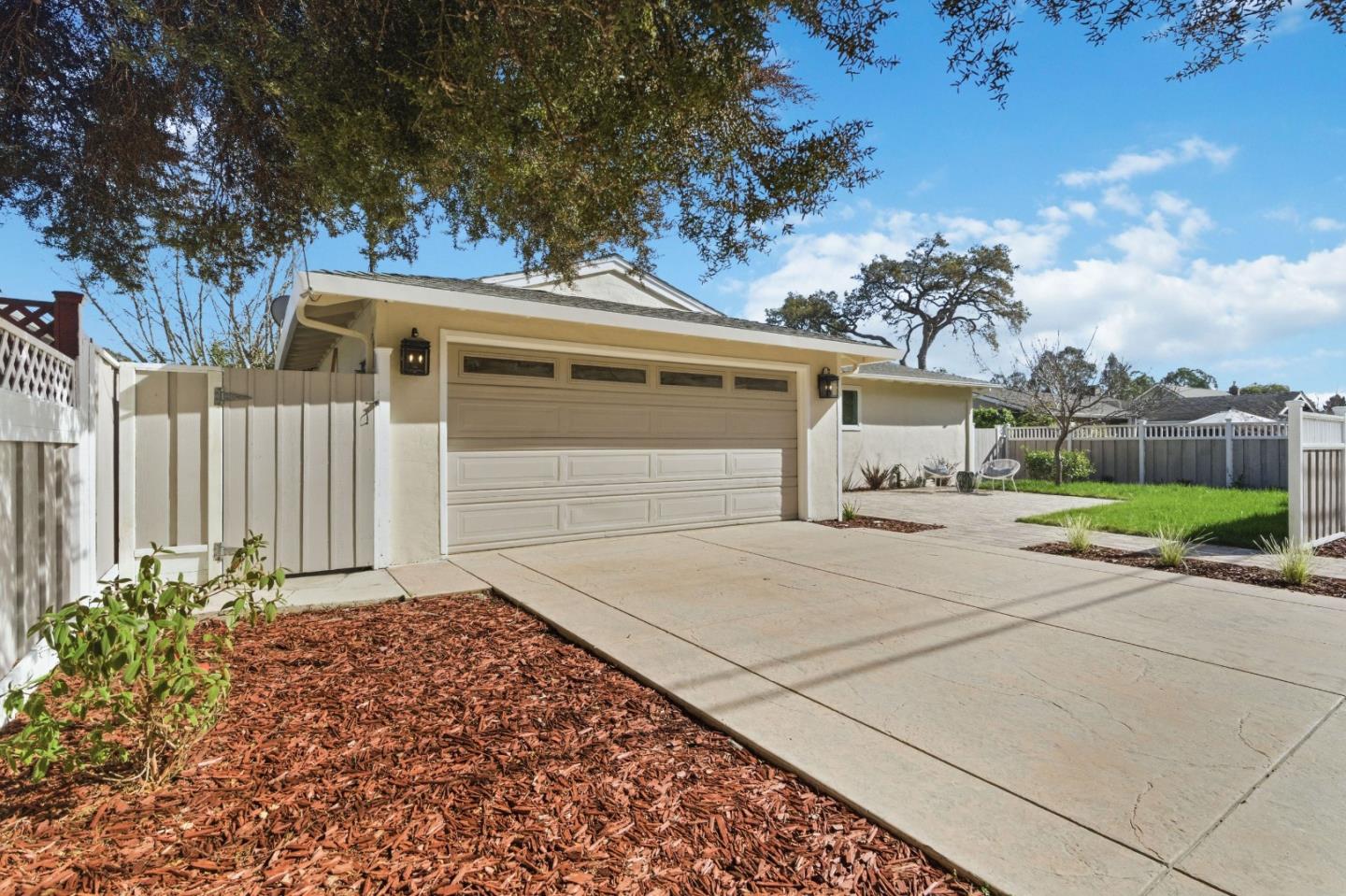 Detail Gallery Image 33 of 55 For 230 Pestana Ave, Santa Cruz,  CA 95065 - 3 Beds | 3/1 Baths