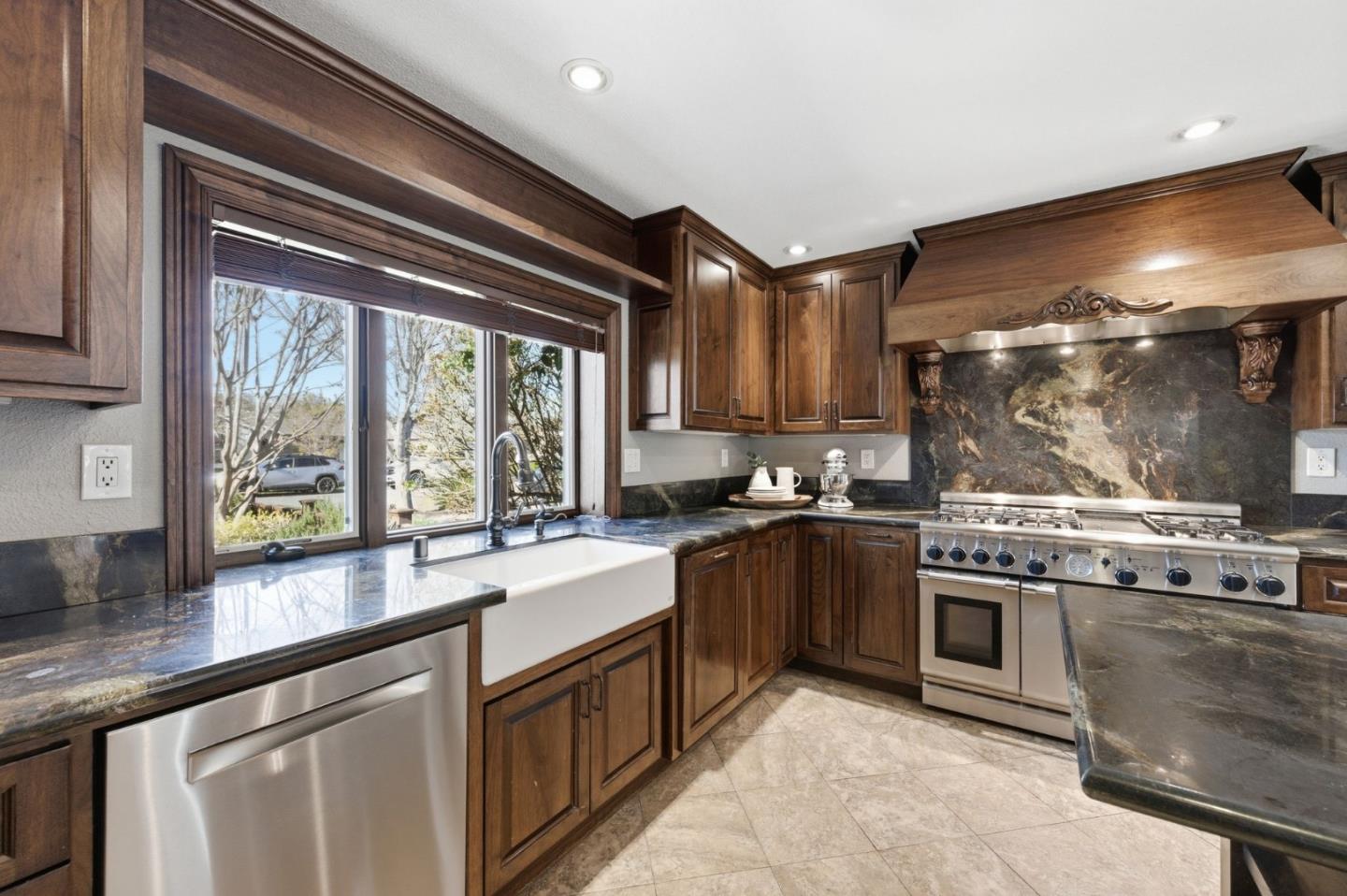 Detail Gallery Image 15 of 40 For 1256 Malone Rd, San Jose,  CA 95125 - 3 Beds | 2 Baths