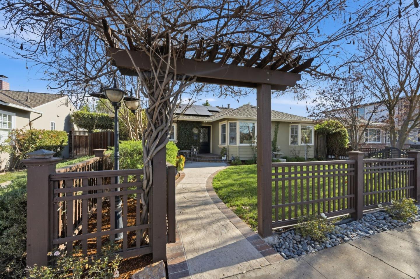 Detail Gallery Image 2 of 40 For 1256 Malone Rd, San Jose,  CA 95125 - 3 Beds | 2 Baths