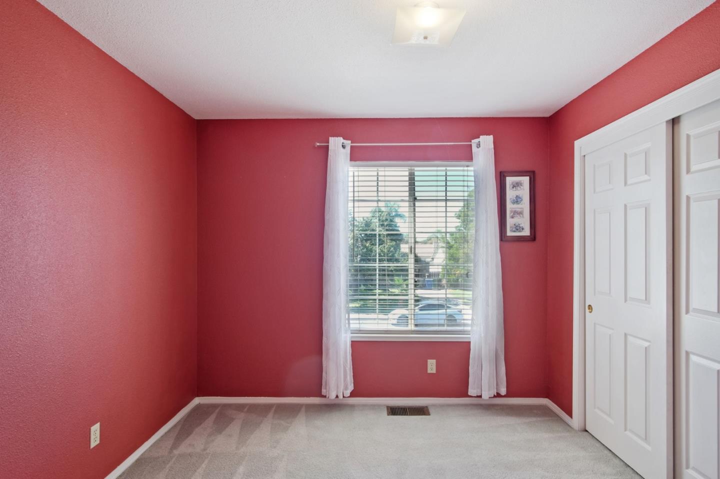 Detail Gallery Image 13 of 27 For 1622 Fir, Los Banos,  CA 93635 - 4 Beds | 3 Baths