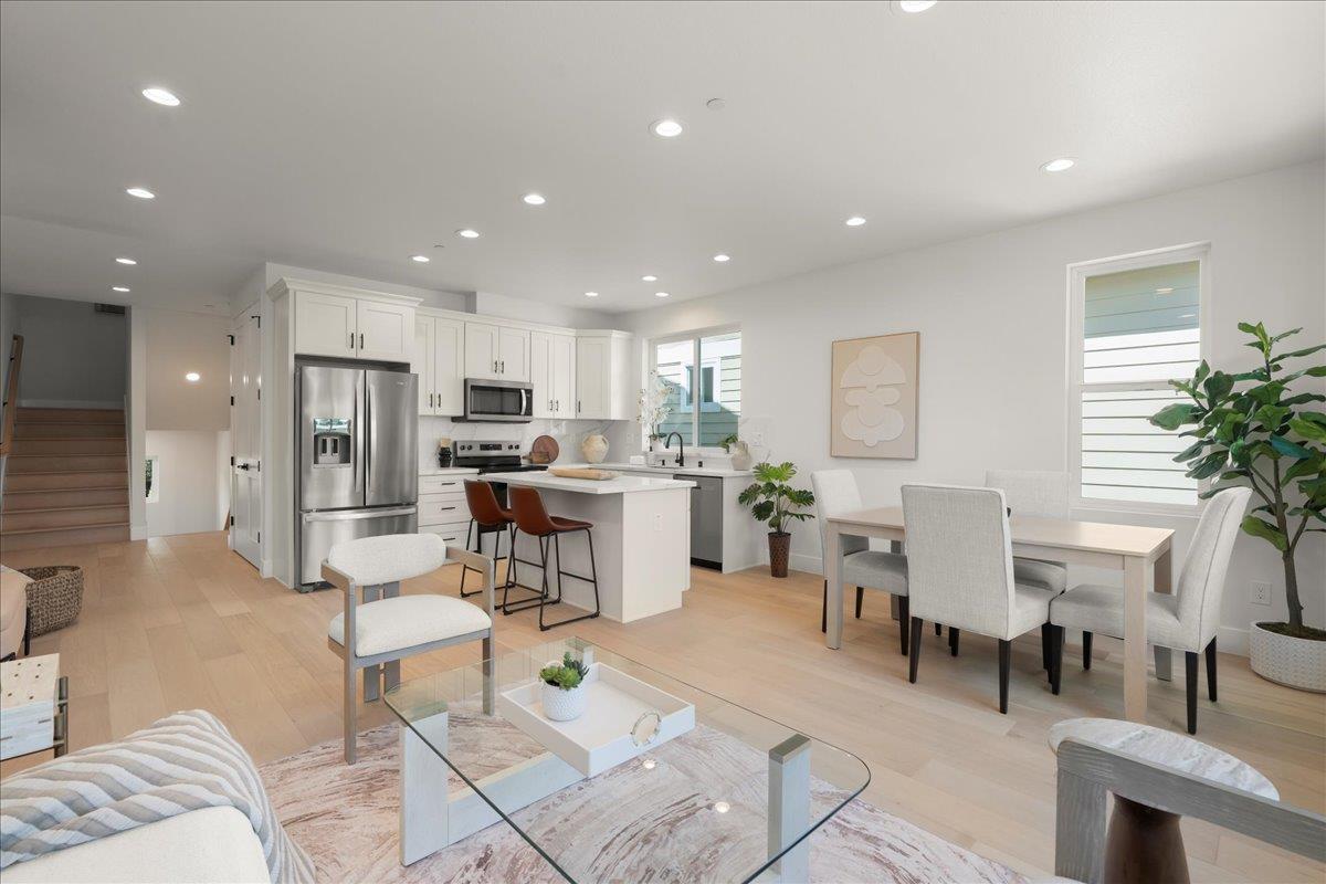 Detail Gallery Image 13 of 31 For 188 W Rincon Ave, Campbell,  CA 95008 - 4 Beds | 4 Baths