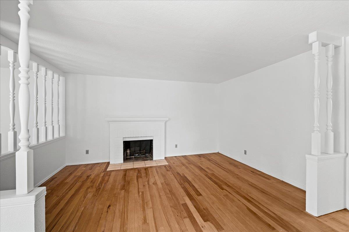 Detail Gallery Image 4 of 26 For 467 Center St, Redwood City,  CA 94061 - 5 Beds | 2 Baths