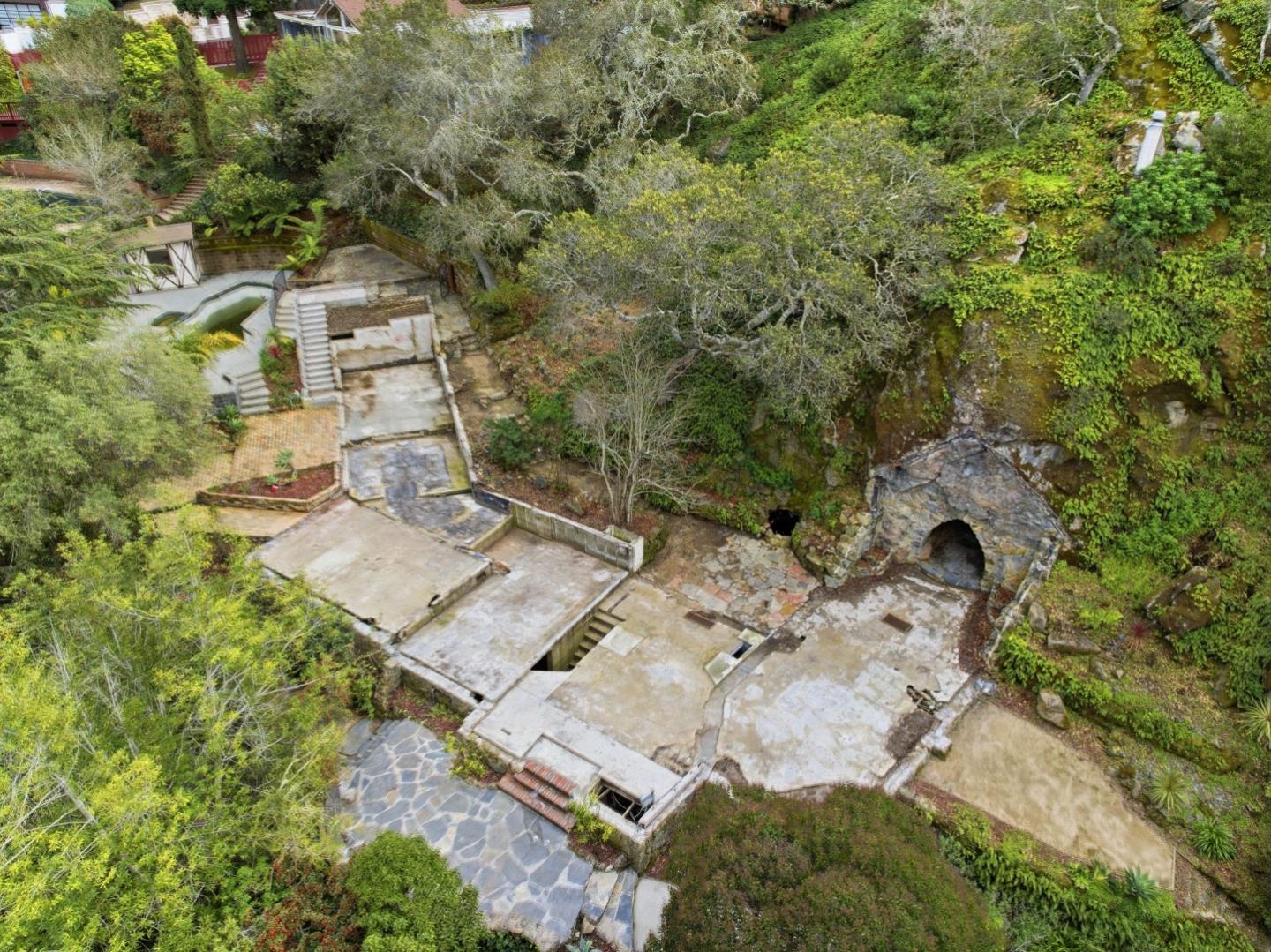 Detail Gallery Image 8 of 24 For 3035 Canyon Rd, Burlingame,  CA 94010 - – Beds | – Baths