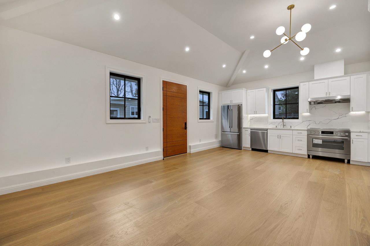 Detail Gallery Image 11 of 22 For 1438a Columbus Ave, Burlingame,  CA 94010 - 1 Beds | 1 Baths