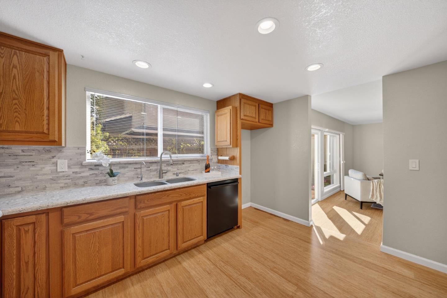 Photo #12: ML82036982 Listing: Photo #12