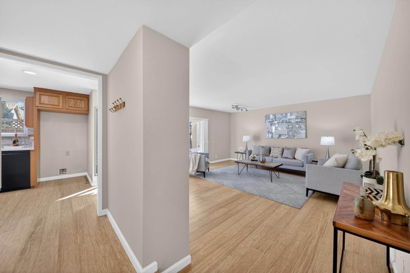 Photo #7: ML82036982 Listing: Photo #7