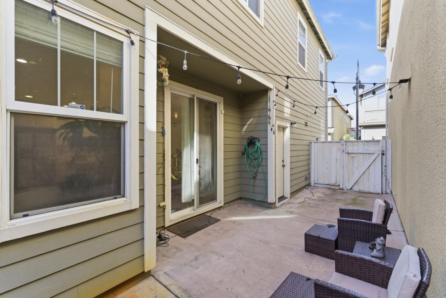 Detail Gallery Image 7 of 67 For 646 Woodland Ter, San Jose,  CA 95112 - 3 Beds | 2/1 Baths