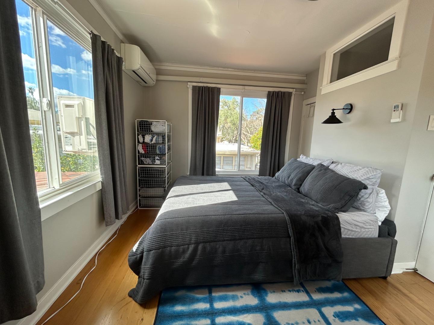 Detail Gallery Image 11 of 17 For 819 Myrtle St, San Jose,  CA 95126 - 3 Beds | 2/1 Baths